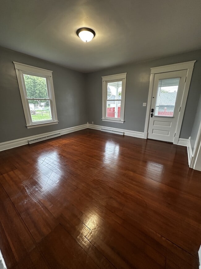 1212 Drexel Ave Unit Lower