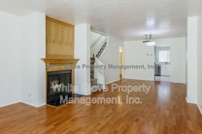 205 S Redwood Ave Unit 33