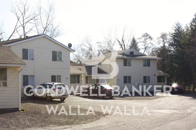 Building Photo - roy2012 Unit 2012