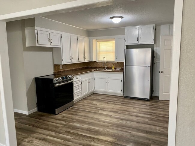 Photo - 3/1/1 Ready April 1