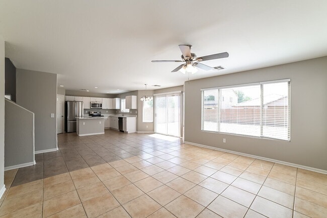 Photo - 11809 W Belmont Dr