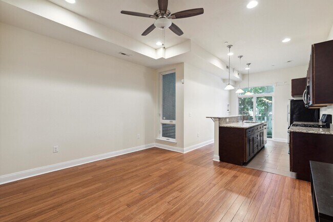 Photo - 1408 Willington St Unit A