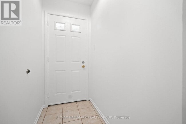 Photo - 311 Presland Rd