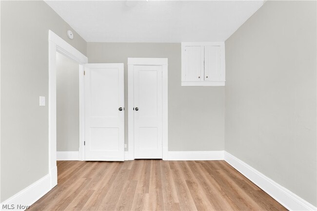 Building Photo - 9409 Denison Ave Unit 2/UP