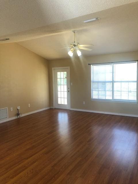 Photo - 9317 E River Dr