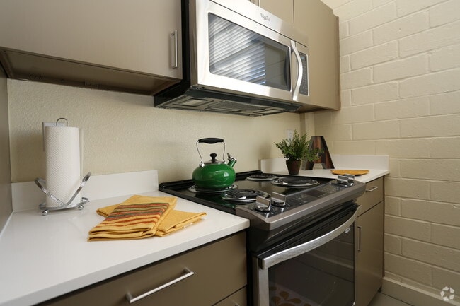 Kitchen - Cadillac Lofts - Residential