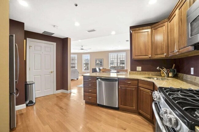 Photo - 106 Washington St Unidad 32B