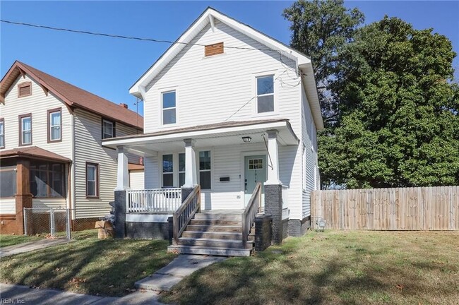 Building Photo - 1914 King St