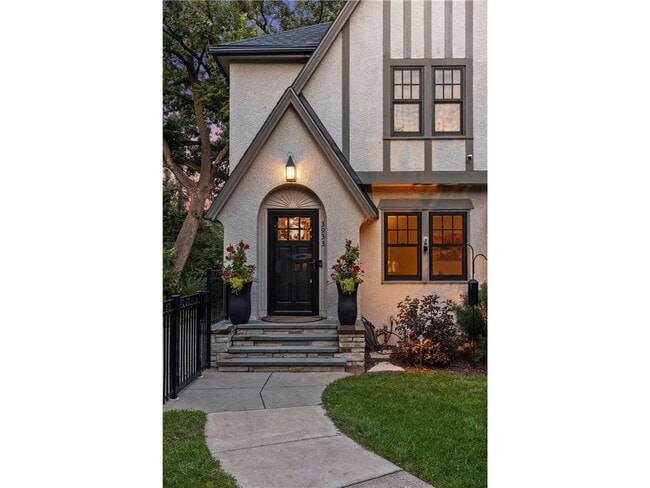 Photo - 3933 Zenith Ave S