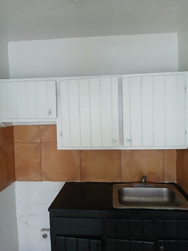 625 W Ave A Unit 1B