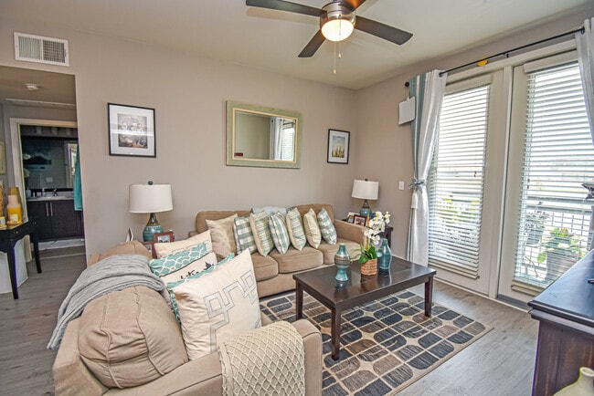 Photo - Villas of Vanston Park