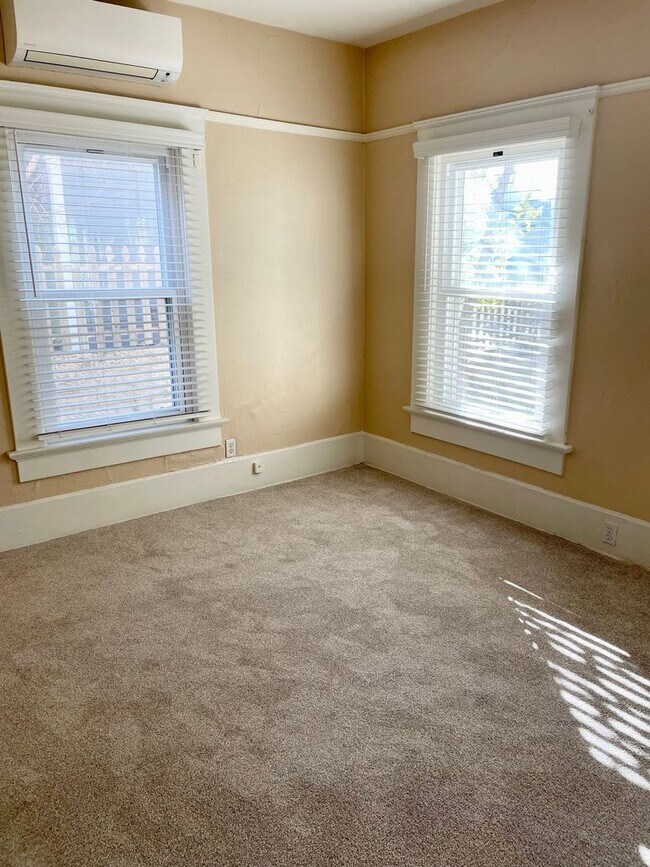 Photo - 3RD AVE. Unit #1