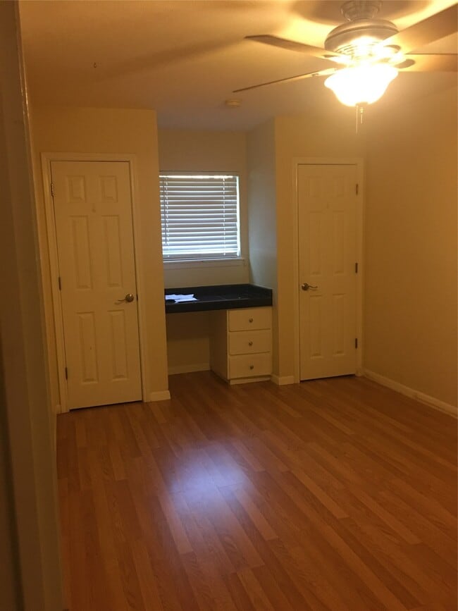 Photo - 4306 Avenue A Unit 108