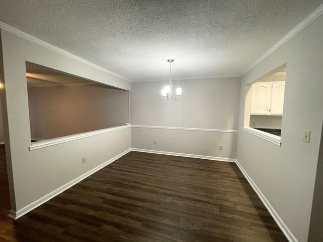 Photo - 2505 W Broad St