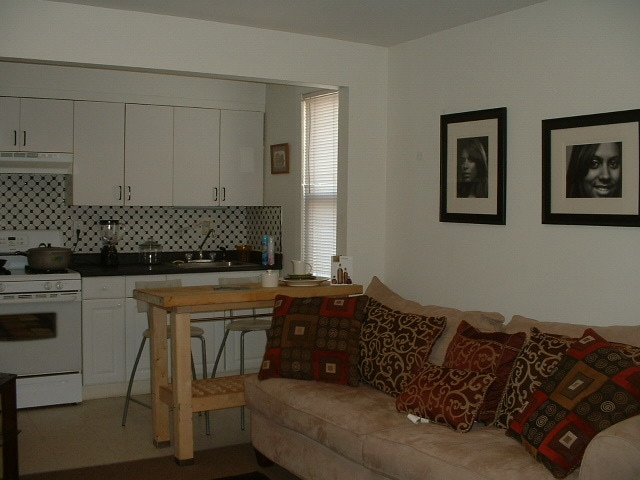 Photo - 2582 Richmond Terrace Unit 2