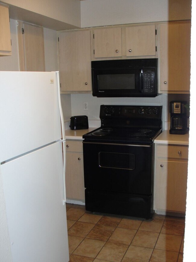 Photo - SUMMERLIN CONDO-FULLY FURNISHED, ALL UTILITIES INCLUDED! Unit 1025