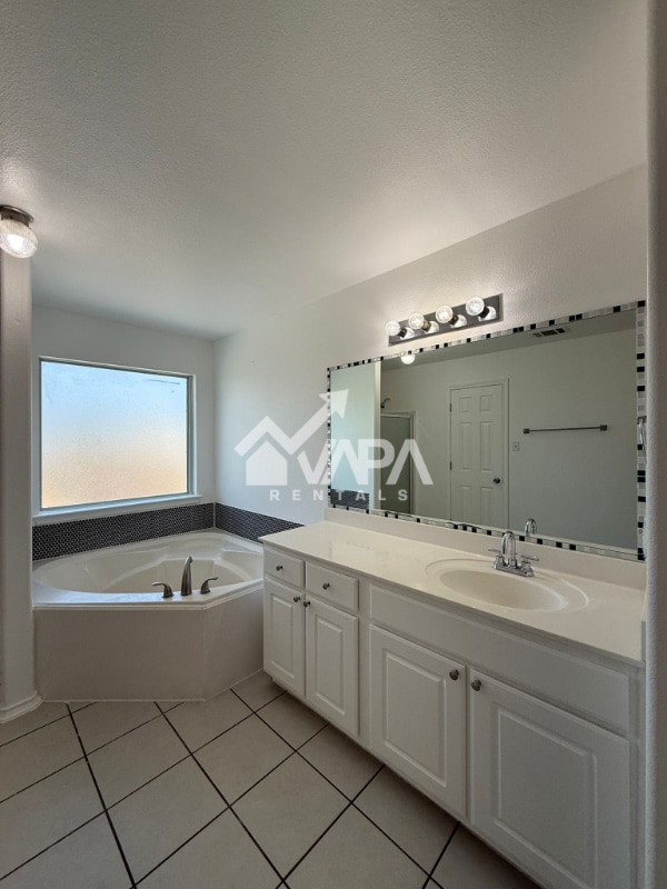 Photo - 5626 Red Canyon