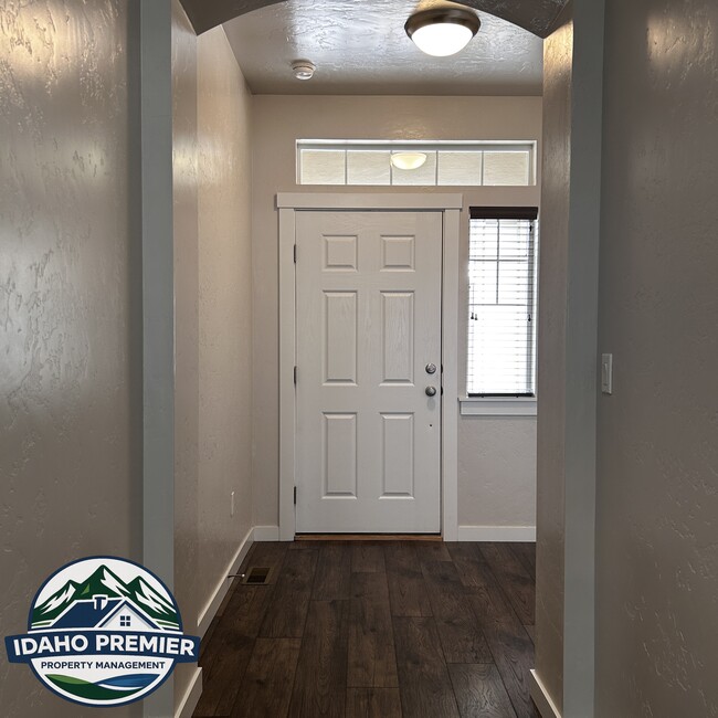 Photo - 1875 W Deserthawk Dr