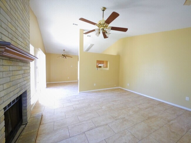 Photo - Affordable, move in ready home!