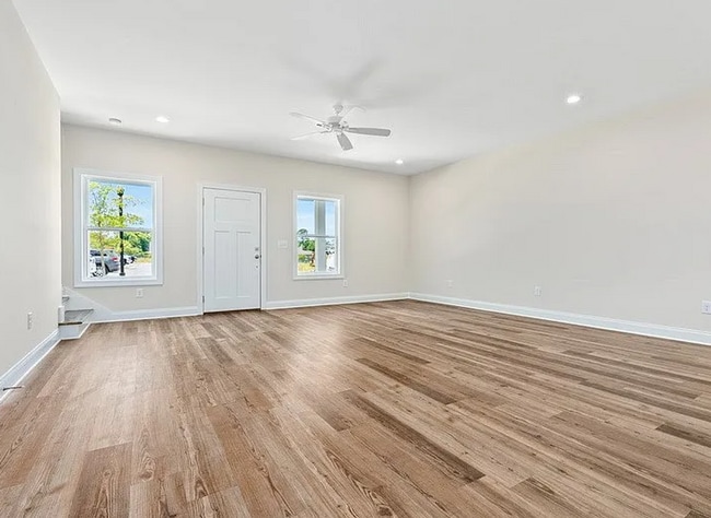 Photo - New Townhome in Hartbrook!