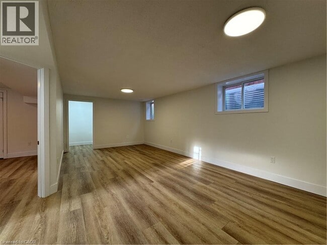 Photo - 12 Arrowhead Pl Unit Lower