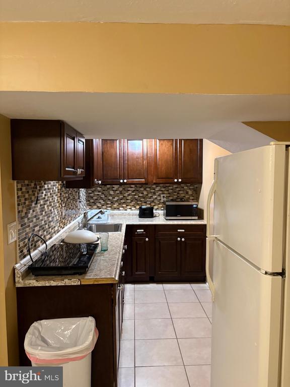 Building Photo - 107 Bonhill Dr