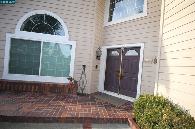 Photo - 243 Viewpoint Dr