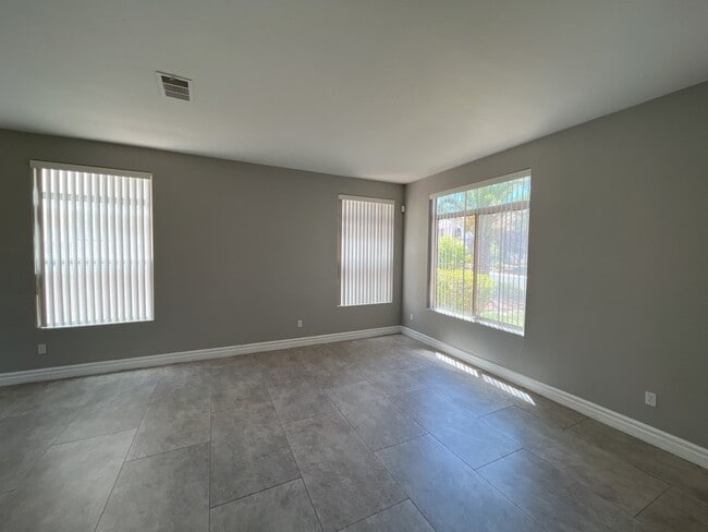 Photo - Stunning 2 story, 5-bedroom home in Rhodes Ranch