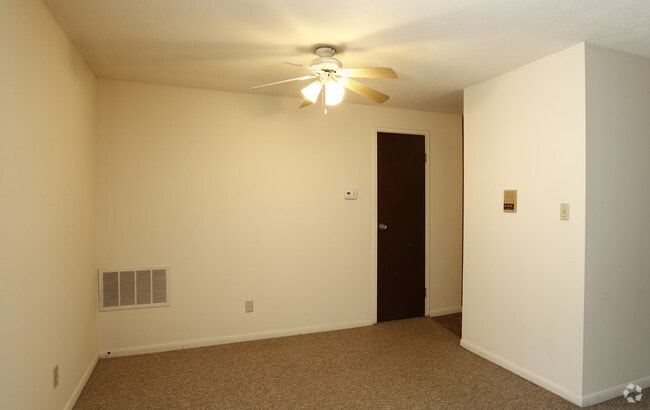 Cedar Hill Apartments