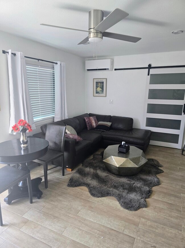 Photo - 3622 Wild Oats Ln
