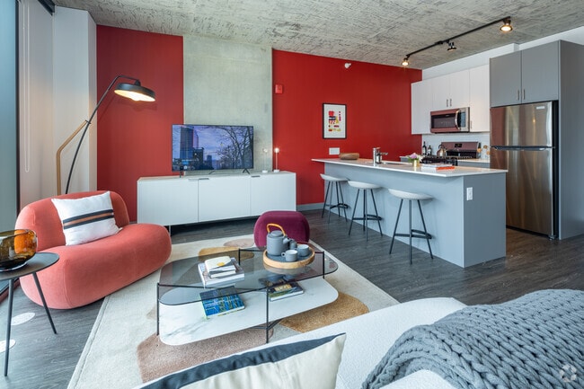 1BR, 1BA - 797 SF