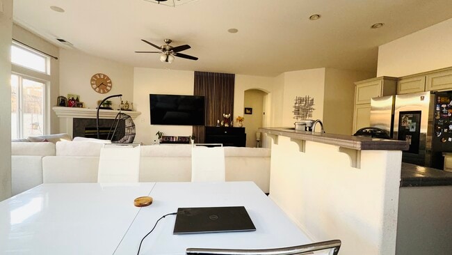 Photo - 3024 Oxbow Dr