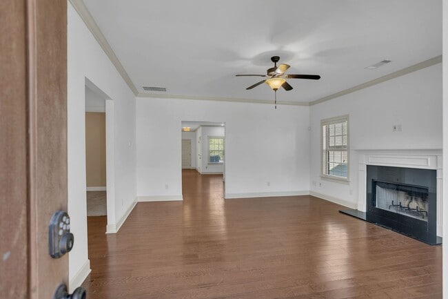 Photo - Rosemary Gate Townhome For Rent