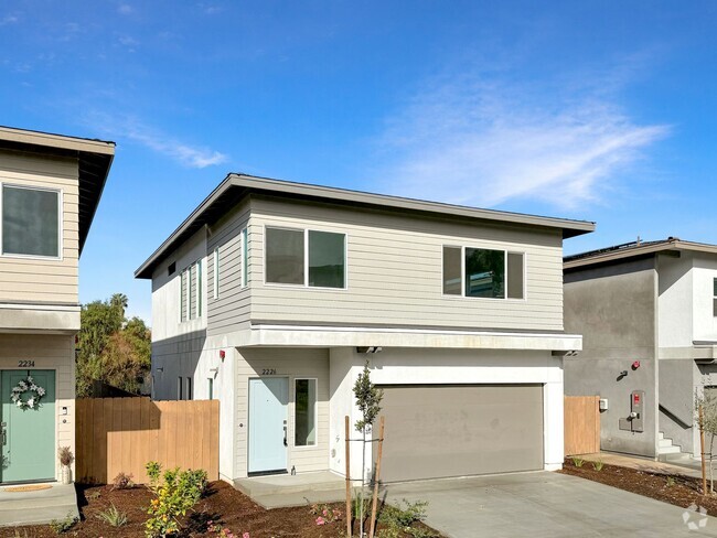 Building Photo - Brand New 3B/2.5BA Home in Lemon Grove for...