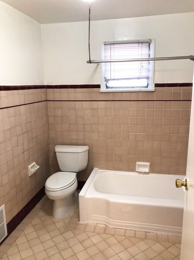 8149 Blackburn Ave Unit 8149.5