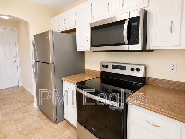 Photo - 1140 Timothy Ave