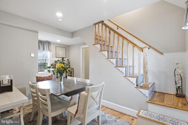 Photo - 611 S King St