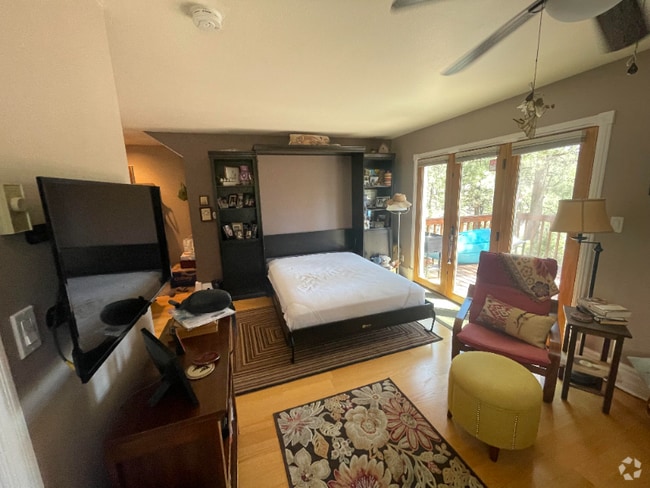 Building Photo - 308 The Silver Queen S Unit 105B Rental