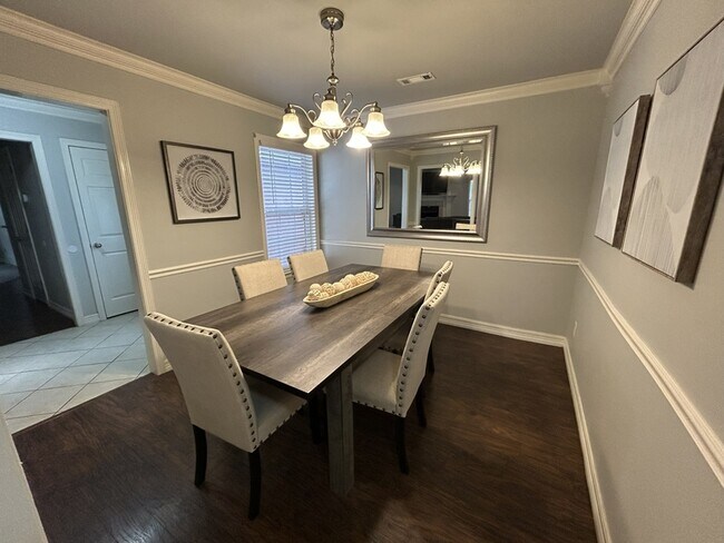 Photo - 4800 SW Golden Eagle Ave