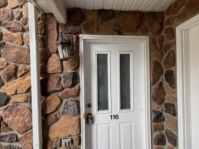 Photo - 116 Chariot Ct