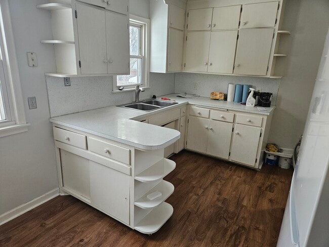 Photo - 5010 N Sheridan Ave