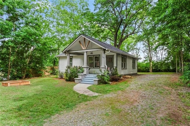 Photo - 285 Henry St