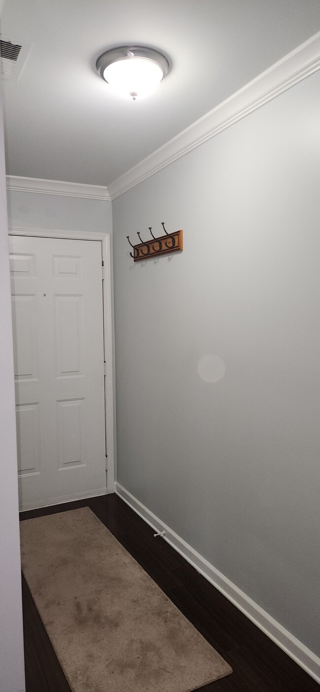 Photo - 391 S Collins St