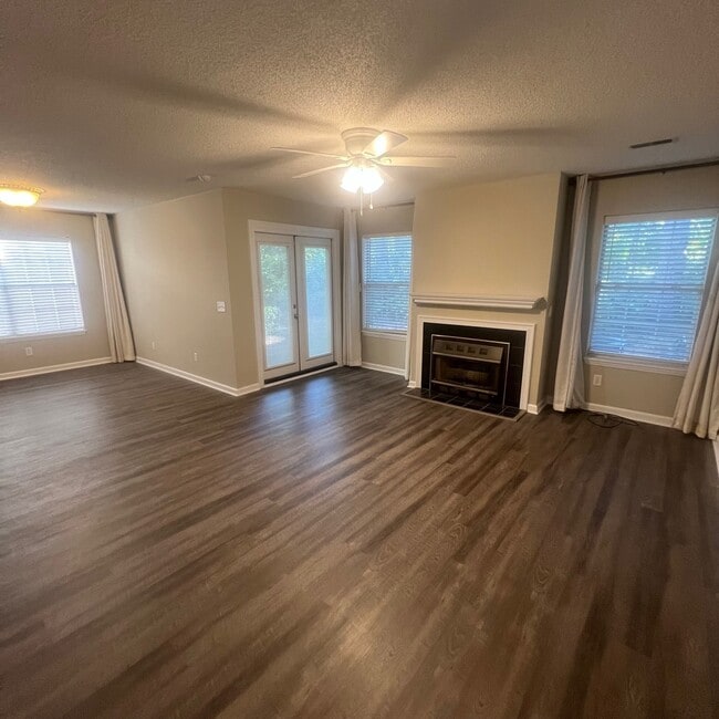 Photo - 3007 Mulberry Ln