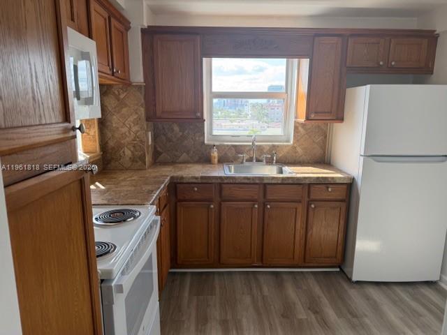 Photo - 8000 Harding Ave Unidad 5C