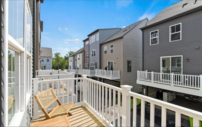 Photo - 6005 Northwest Dr