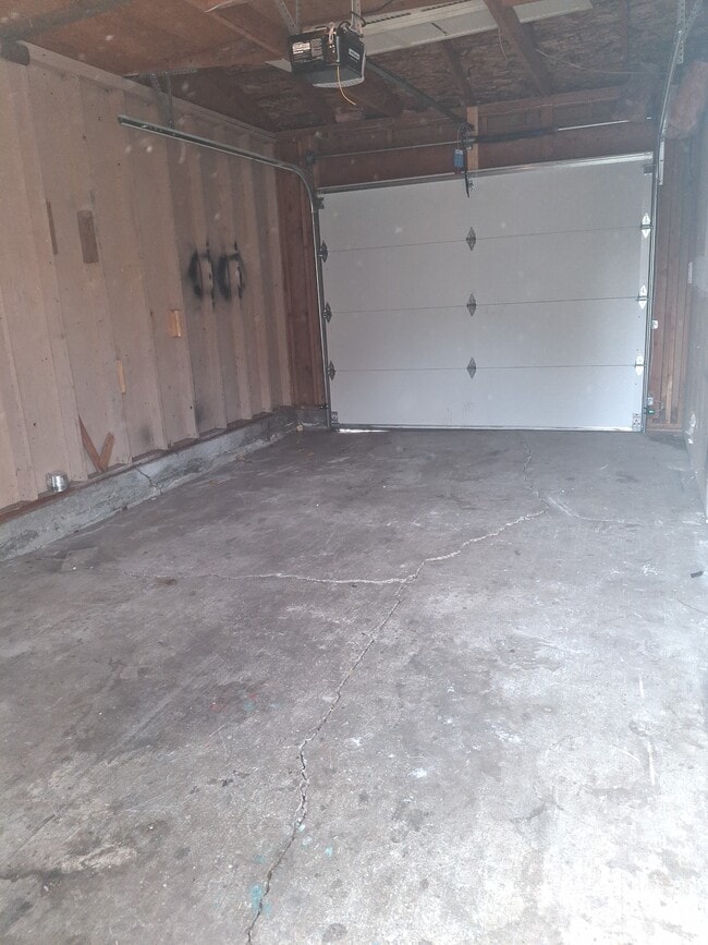 Photo - 402 N 19th Ave