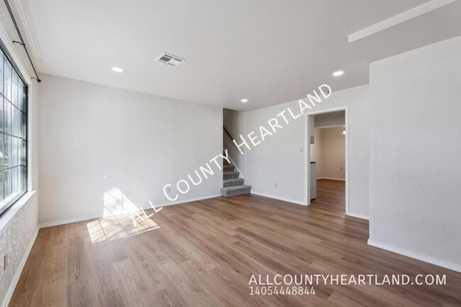 Photo - 1800 Ina Mae Ave