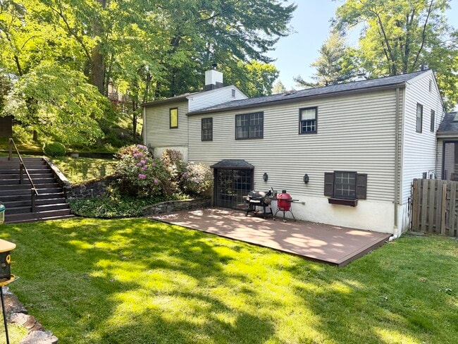 Photo - 15 Plymwood Dr