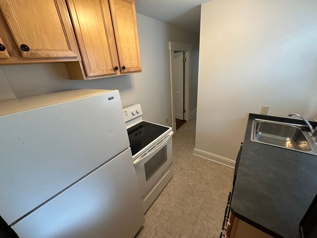 Photo - E Maynard Ave 114-116 MLR (LH2) Unit 116